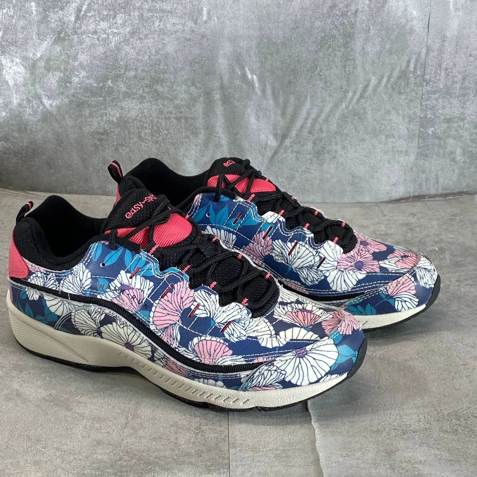 EASY SPIRIT Women's Black/Coral Floral Romy Lace-Up Walking Shoes SZ 8.5