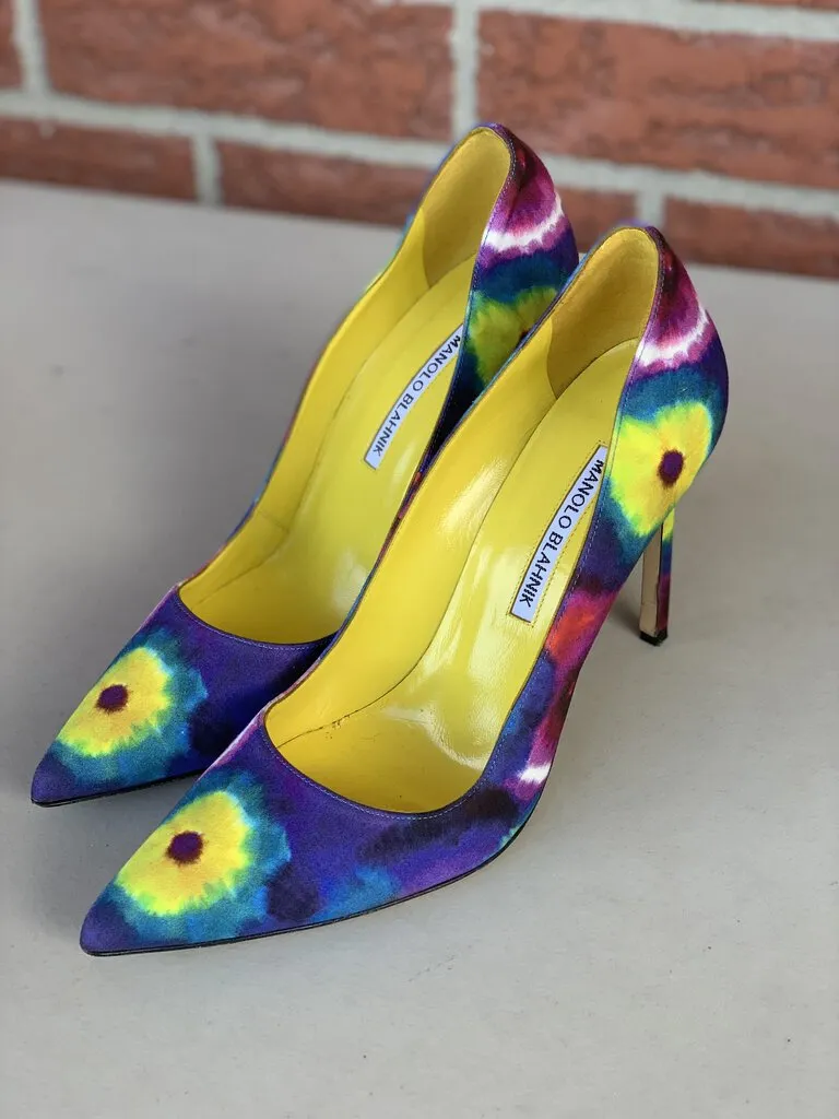 Manolo Blahnik tie dye heels 39