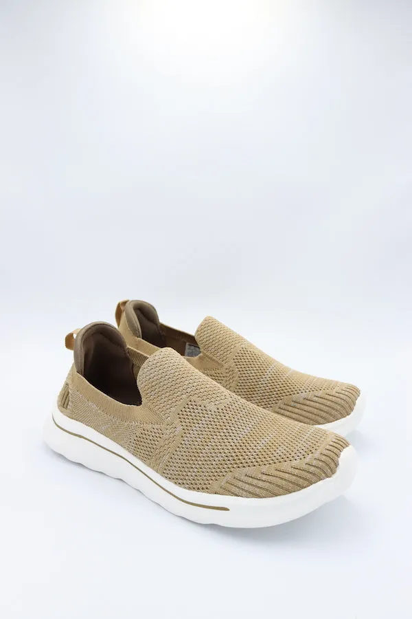 Men's Max Cooled Comfort Walking Sneakers