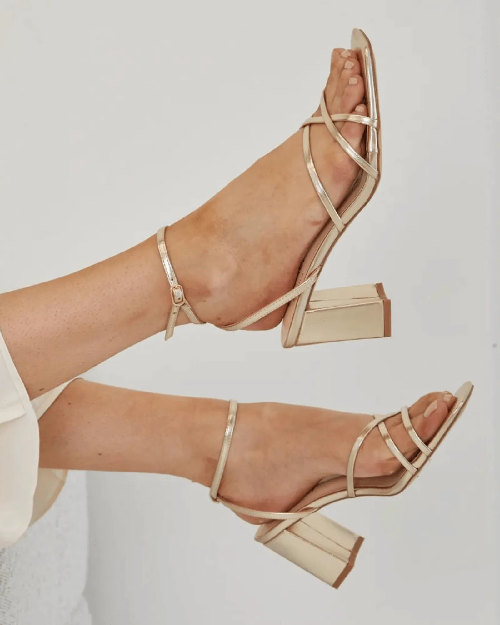 NAKITA BLOCK HEEL SANDALS CHAMPAGNE METALLIC