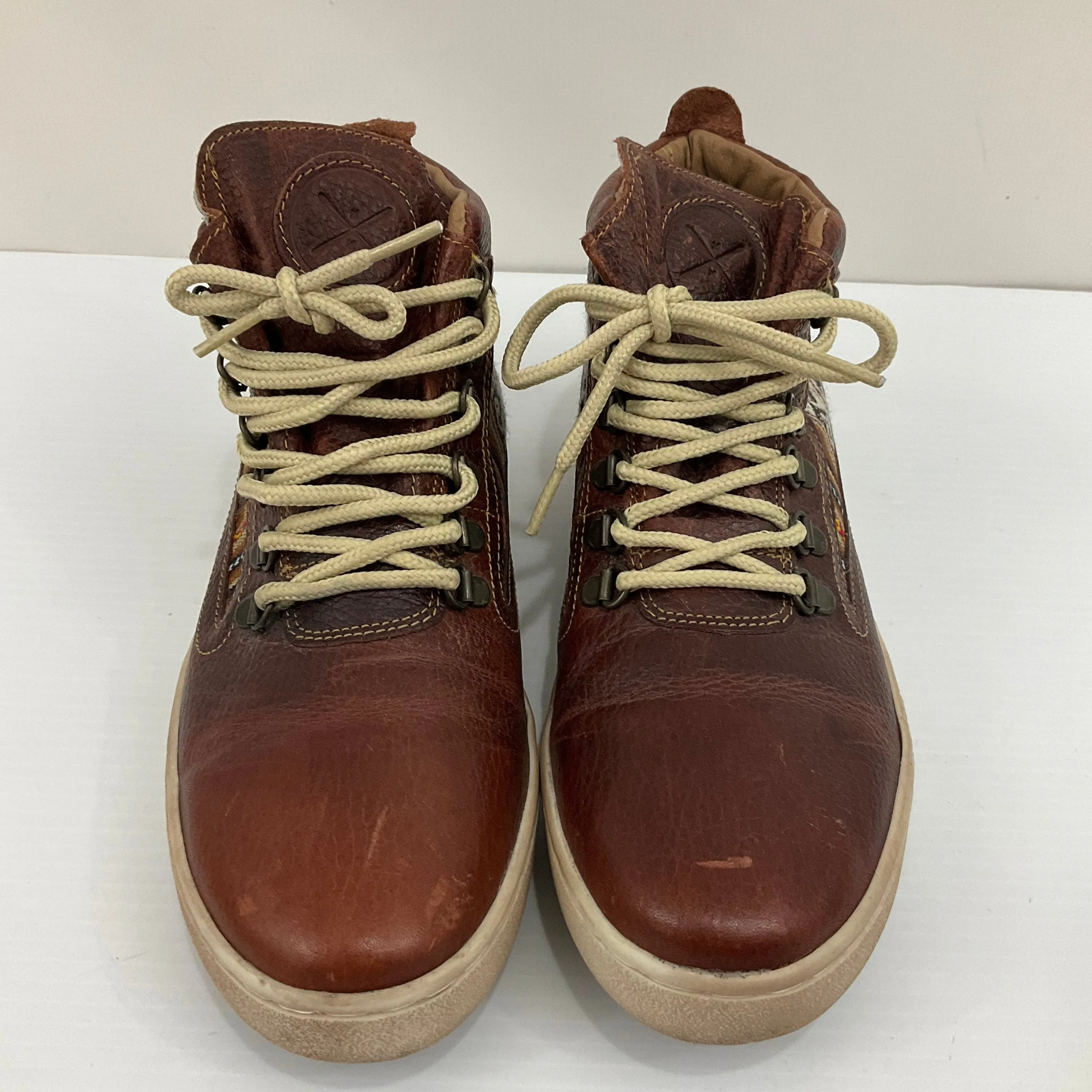 Shoes Sneakers By Cmc In Multi-colored, Size: 10