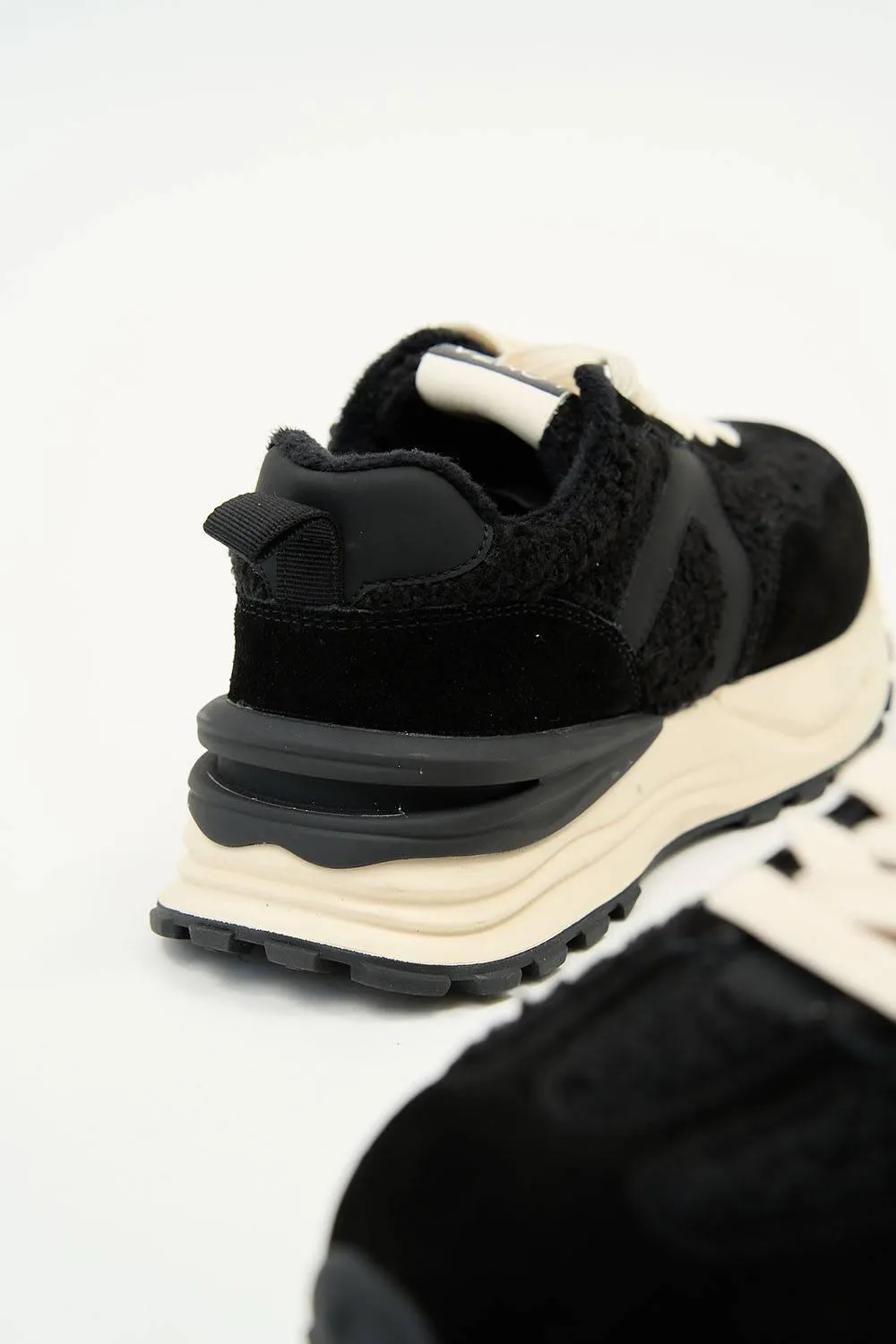 Triton Black