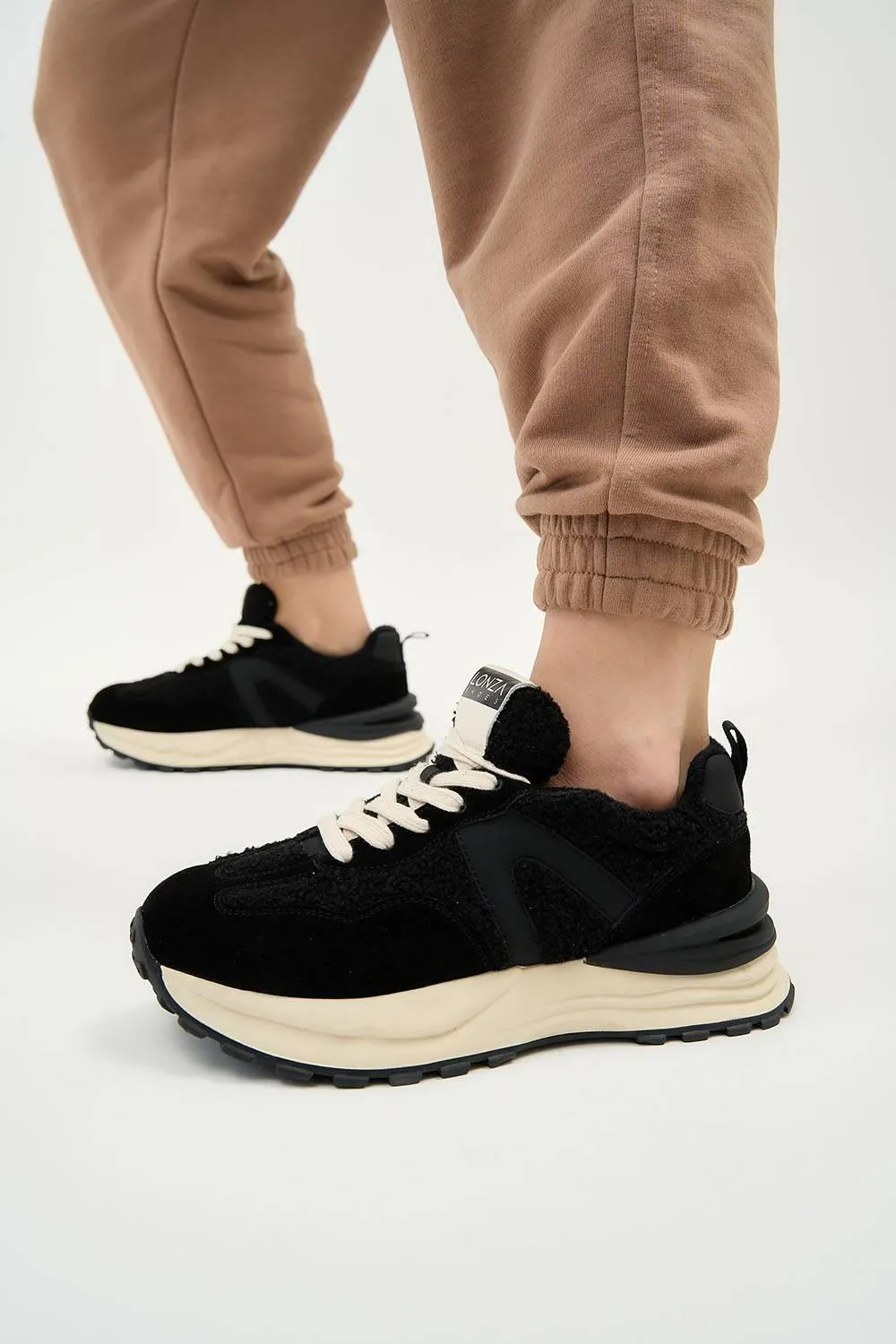 Triton Black