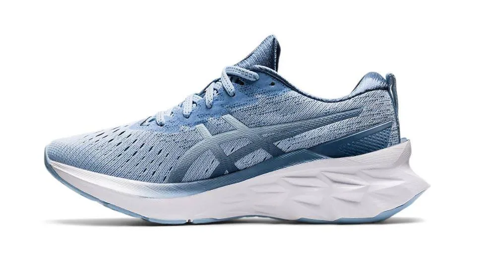 Women's ASICS Novablast 2 - 1012B049.402